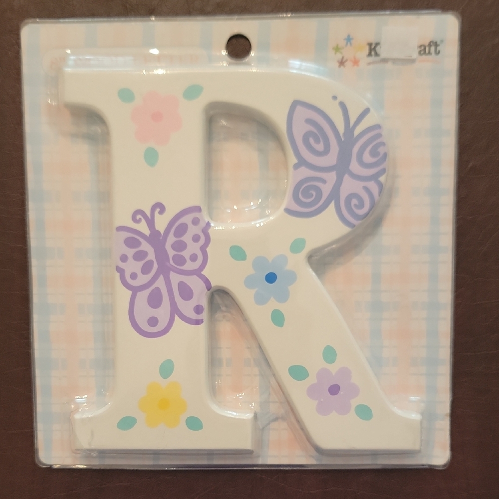 8" Wood Letter R